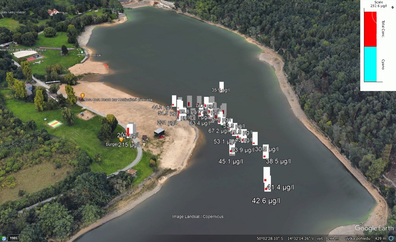 Přírodní koupaliště Hostivař naměřená data z bbe AlgaeTorch zobrazená na Google Earth.